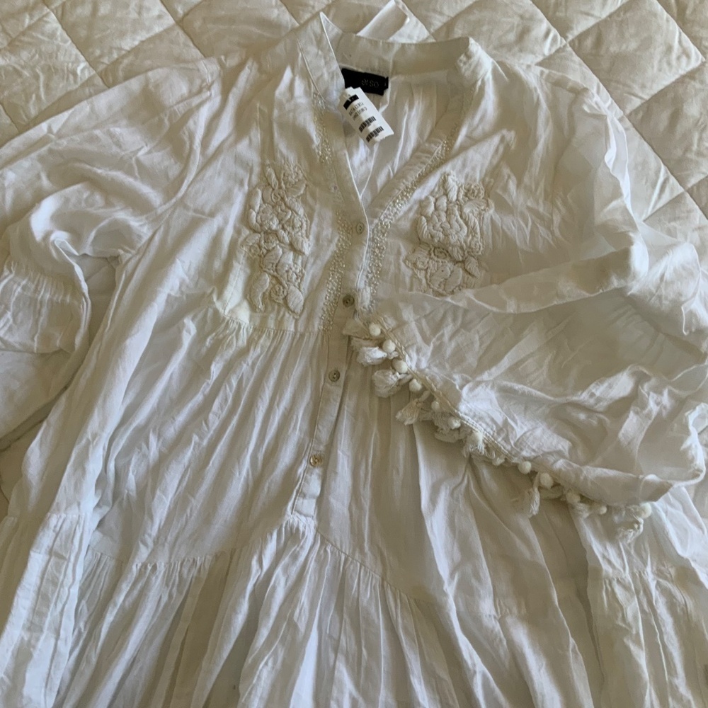 Dresses - Picture 8 of 14